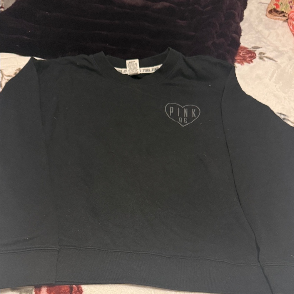 Never worn! PINK Victoria's Secret women’s Black Crewneck Sweater